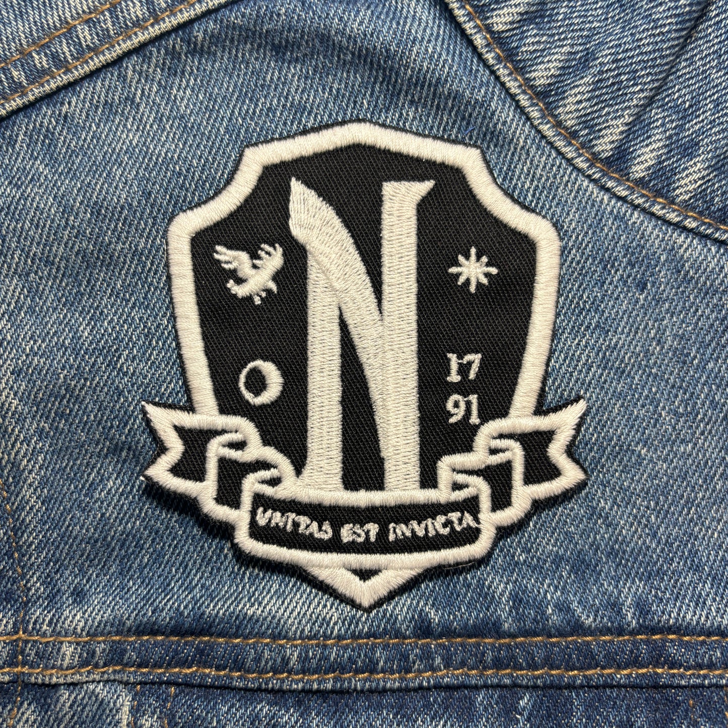 Nevermore School Badge