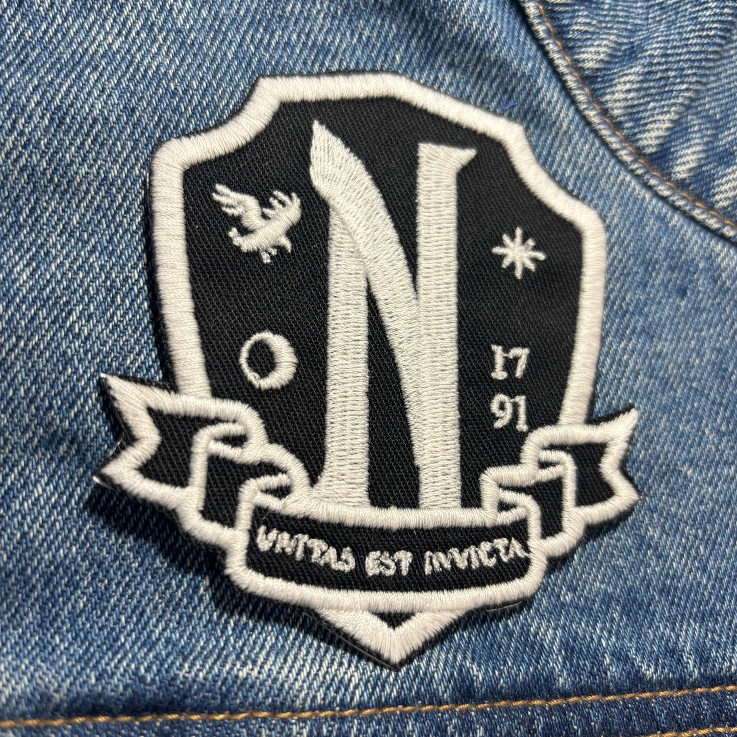 Nevermore School Badge